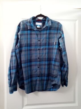 Men's Blue and Gray Plaid Button-Down Shirt Long Sleeve Flannel Size Medium